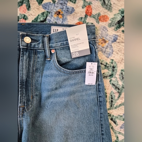 Gap High Rise Barrel Jeans Size 28/6 R - Picture 2 of 3
